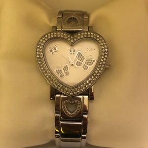 Charming stainless steel silver GUESS watch!